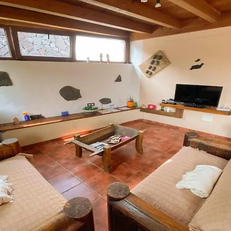 Casita Mis Chinijos Con Jacuzzi O Minipiscina Apartmán La Asomada (Lanzarote)