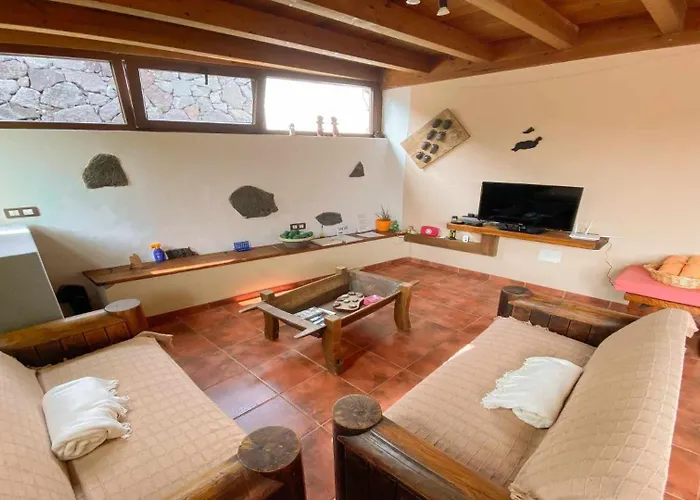 Casita Mis Chinijos Con Jacuzzi O Minipiscina Apartamento La Asomada (Lanzarote)